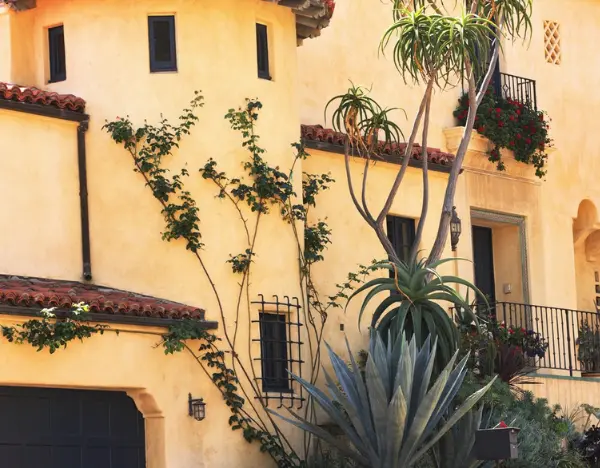 Does Stucco Work Well in Rainy or Humid Places?